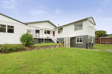 Photo of property in 22 Ngatitoa Street, Tawa, Wellington, 5028