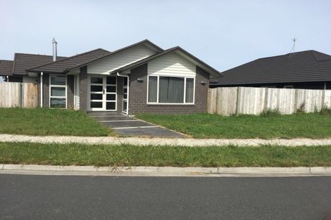 Photo of property in 27 Sirius Crescent, Rototuna North, Hamilton, 3210