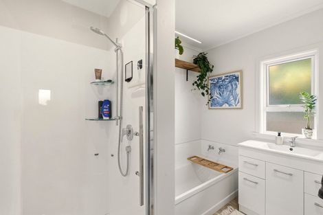 Photo of property in 380 Devon Street West, Lynmouth, New Plymouth, 4310