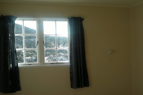 Photo of property in 31 Woodhouse Avenue, Karori, Wellington, 6012