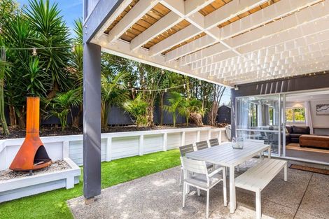 Photo of property in 4 Brandon Road, Manly, Whangaparaoa, 0930