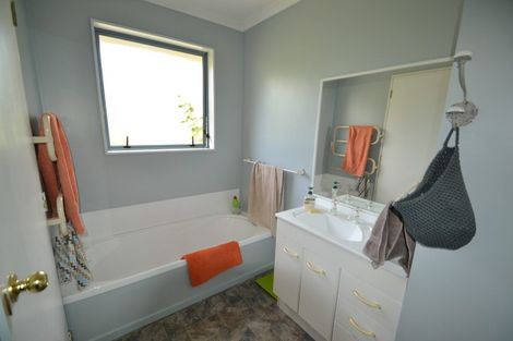 Photo of property in 3 Duffy Place, Stoke, Nelson, 7011