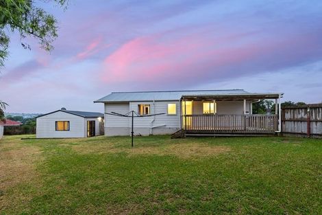 Photo of property in 9 Ohira Place, Henderson, Auckland, 0612