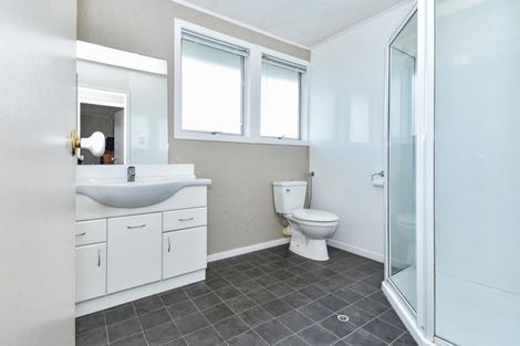 Photo of property in 1/36 Park Estate Road, Rosehill, Papakura, 2113