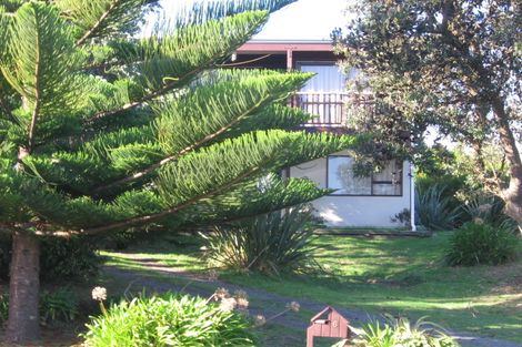 Photo of property in 6 Atua Street, Waikanae Beach, Waikanae, 5036