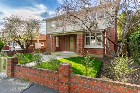 Photo of property in 147 Forbury Road, Saint Clair, Dunedin, 9012