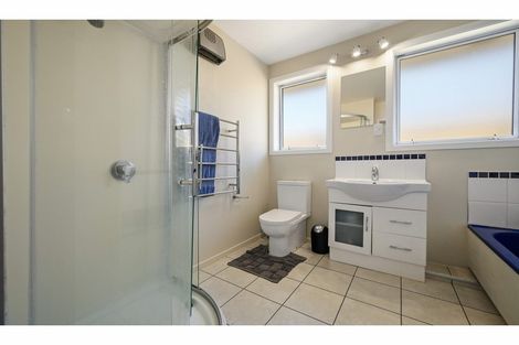 Photo of property in 2/59 Winters Road, Redwood, Christchurch, 8051