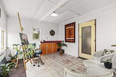 Photo of property in 401 Koru Road, Koru, New Plymouth, 4374