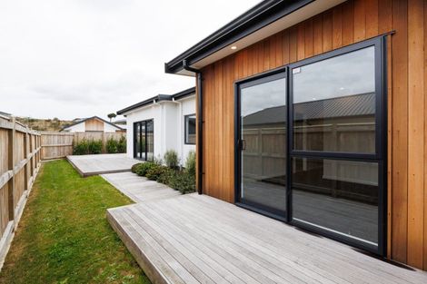 Photo of property in 61 Freedom Drive, Kelvin Grove, Palmerston North, 4414