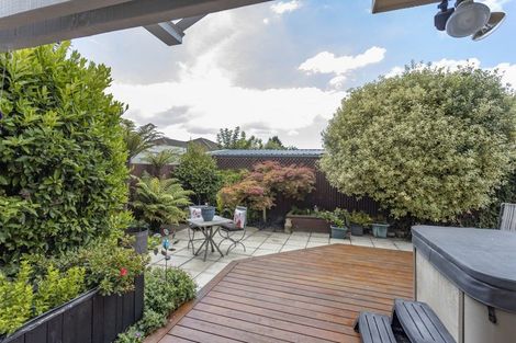 Photo of property in 1/122 Harewood Road, Papanui, Christchurch, 8053