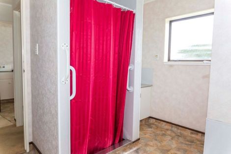 Photo of property in 44 Allardice Street, Dannevirke, 4930