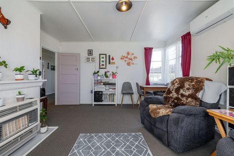 Photo of property in 39 Andrew Avenue, Roslyn, Palmerston North, 4414