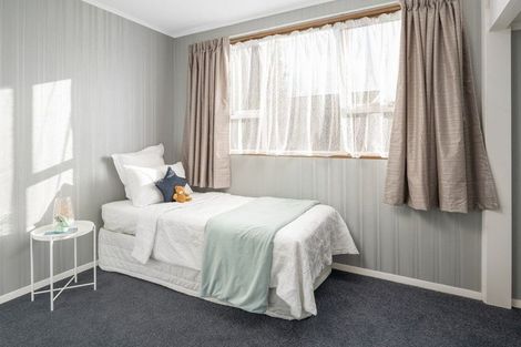 Photo of property in 28 Holdaway Street, Riversdale, Blenheim, 7201