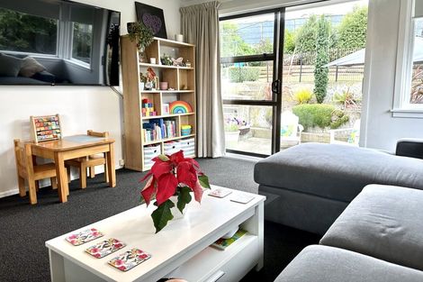 Photo of property in 16 Clyde Carr Crescent, Waimataitai, Timaru, 7910