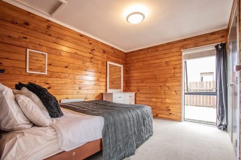 Photo of property in 18 Wood Leigh, Paraparaumu Beach, Paraparaumu, 5032