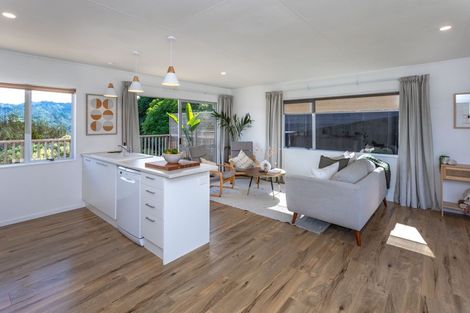 Photo of property in 8 Ridge Road, Tairua, 3508