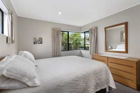 Photo of property in 6 Gee Street, Tawa, Wellington, 5028