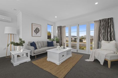 Photo of property in 28 Woodford Avenue, Brookfield, Tauranga, 3110