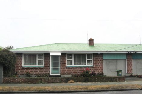 Photo of property in 2/183 Gayhurst Road, Dallington, Christchurch, 8061