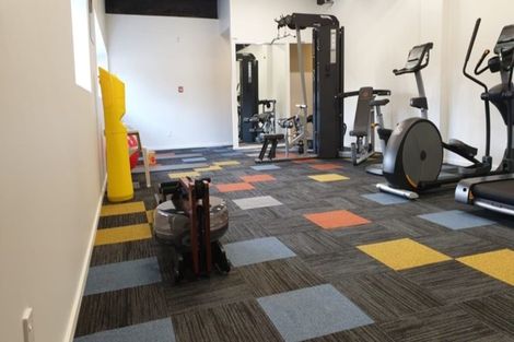 Photo of property in 8a/30 Westward Ho, Glen Eden, Auckland, 0602