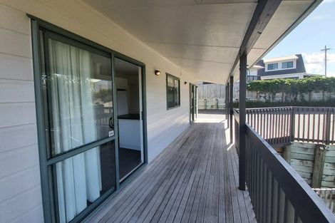 Photo of property in 2/22a Tomo Street, New Lynn, Auckland, 0600