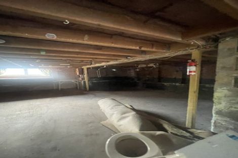 Photo of property in 98 Wharf Road, Te Atatu Peninsula, Auckland, 0610