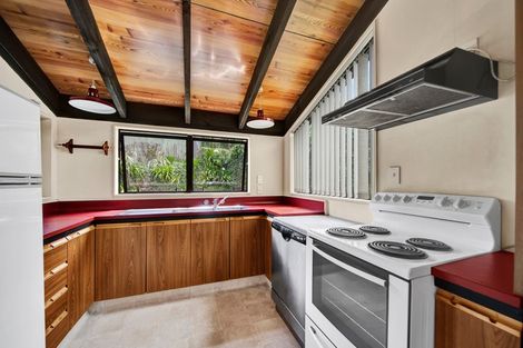 Photo of property in 6a Waterloo Place, Westown, New Plymouth, 4310