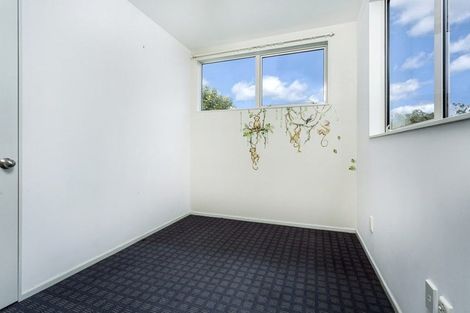 Photo of property in 44a Waverley Avenue, Glenfield, Auckland, 0629