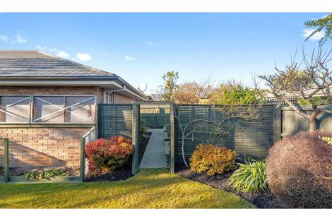 Photo of property in 13 Selwyn Street, Somerfield, Christchurch, 8024