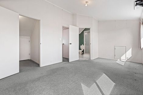 Photo of property in 7 Gala Place, Henderson, Auckland, 0612