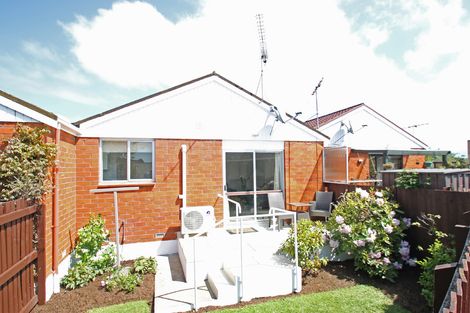 Photo of property in 5b Kent Place, Mosgiel, 9024