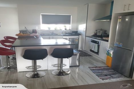 Photo of property in 13 Sohum Place, Manukau, Auckland, 2104