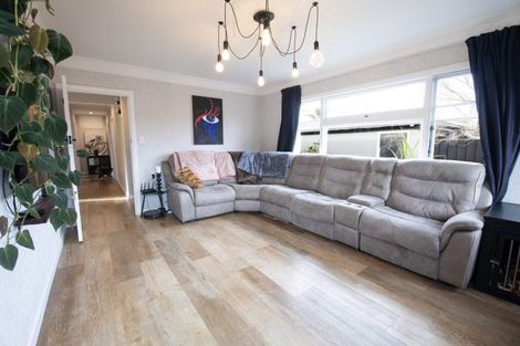 Photo of property in 15 Puketapu Road, Taradale, Napier, 4112