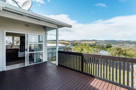 Photo of property in 172 Conclusion Street, Ascot Park, Porirua, 5024