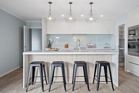 Photo of property in 52 Sunset Drive, Pukekohe, 2120