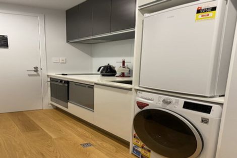 Photo of property in Frank Sargeson Apts, 6/74g Anzac Street, Takapuna, Auckland, 0622