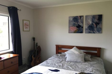 Photo of property in 37a Alma Crescent, Papakura, 2110