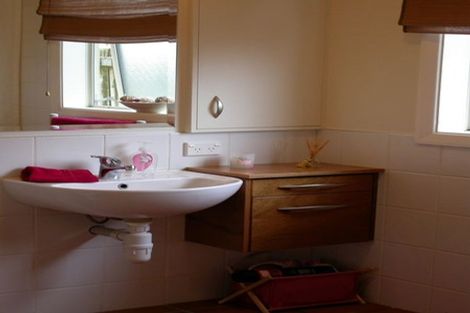 Photo of property in 40 Hall Crescent, Epuni, Lower Hutt, 5011