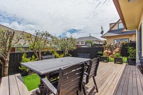 Photo of property in 22b Bleakhouse Road, Howick, Auckland, 2014
