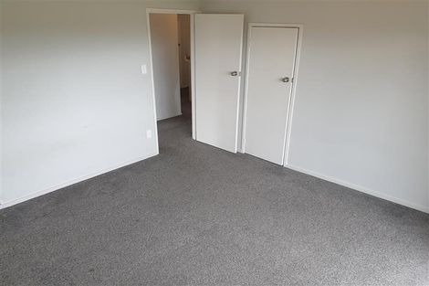 Photo of property in 92 Te Atatu Road, Te Atatu South, Auckland, 0610