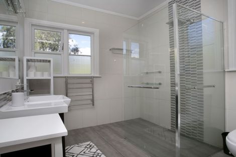 Photo of property in 29 Rereahu Avenue, Hatepe, Turangi, 3382