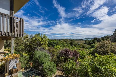 Photo of property in 11 Noone Close, Onerahi, Whangarei, 0110