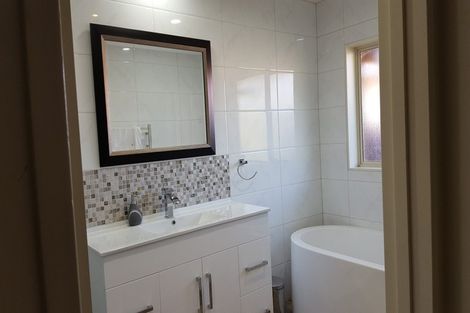 Photo of property in 55 Robin Brooke Drive, Flat Bush, Auckland, 2019