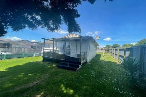 Photo of property in 1/29 Becker Drive, Weymouth, Auckland, 2103