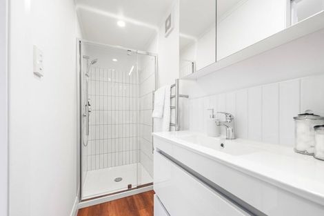 Photo of property in 1-2/6a Pohutukawa Street, Woburn, Lower Hutt, 5010