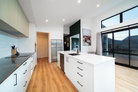 Photo of property in 25 Dingle Street, Lake Hawea, 9382