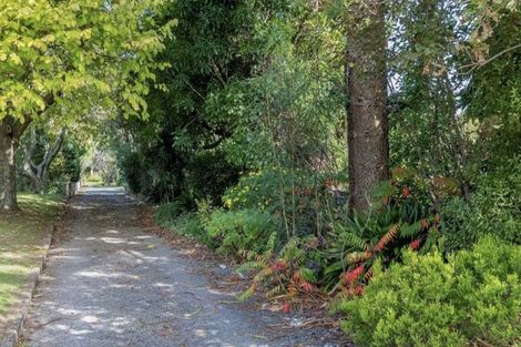 Photo of property in 18 Utauta Street, Waikanae, 5036