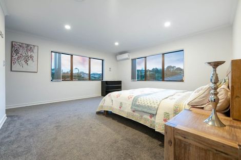 Photo of property in 5 Riwai Street, Flat Bush, Auckland, 2019