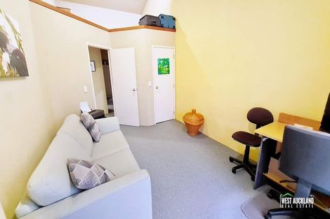 Photo of property in 12 Captain Scott Road, Glen Eden, Auckland, 0602