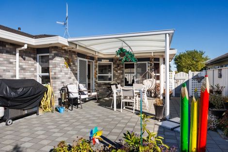 Photo of property in 12 Lancewood Lane, Roslyn, Palmerston North, 4414